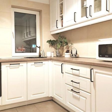 Cosy Boutique 61 Sqm Apartment - Private Parking - Ten Blocks Residence Bukareszt Zewnętrze zdjęcie